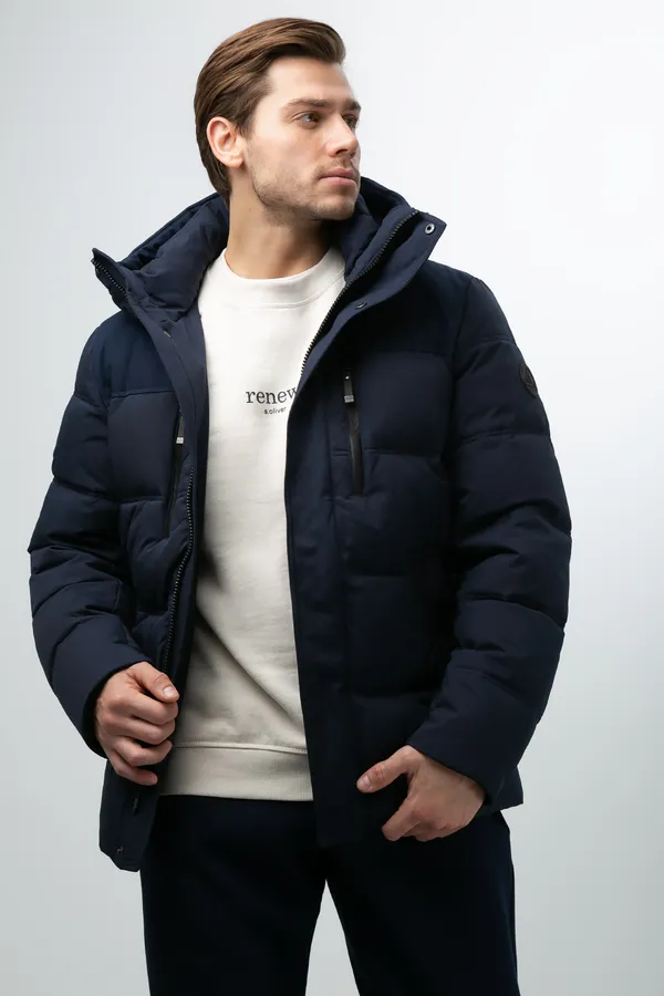 Giacca invernale con cappuccio: calda, elegante e perfetta per il freddo